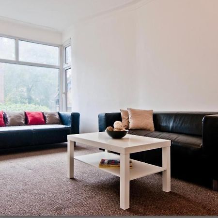 Budget Double Room Close To Leeds University And City Centre מראה חיצוני תמונה